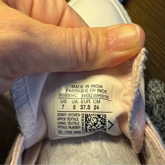 Converse Chuck Taylor All Star Ox Women's ShoesSatin Arctic Pink/White size 7 - Picture 13 of 15